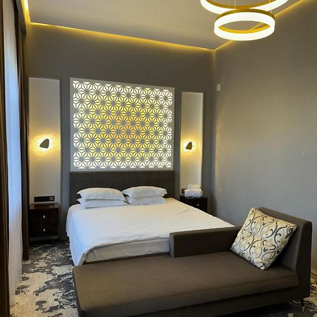 Jasmine Hotel ทาราซ ภายนอก รูปภาพ